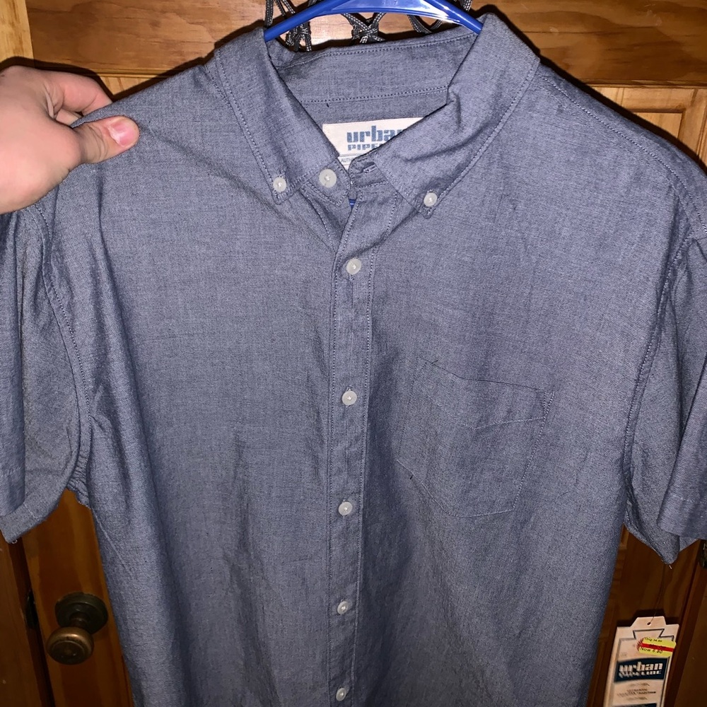 Men’s Urban Pipeline button up.